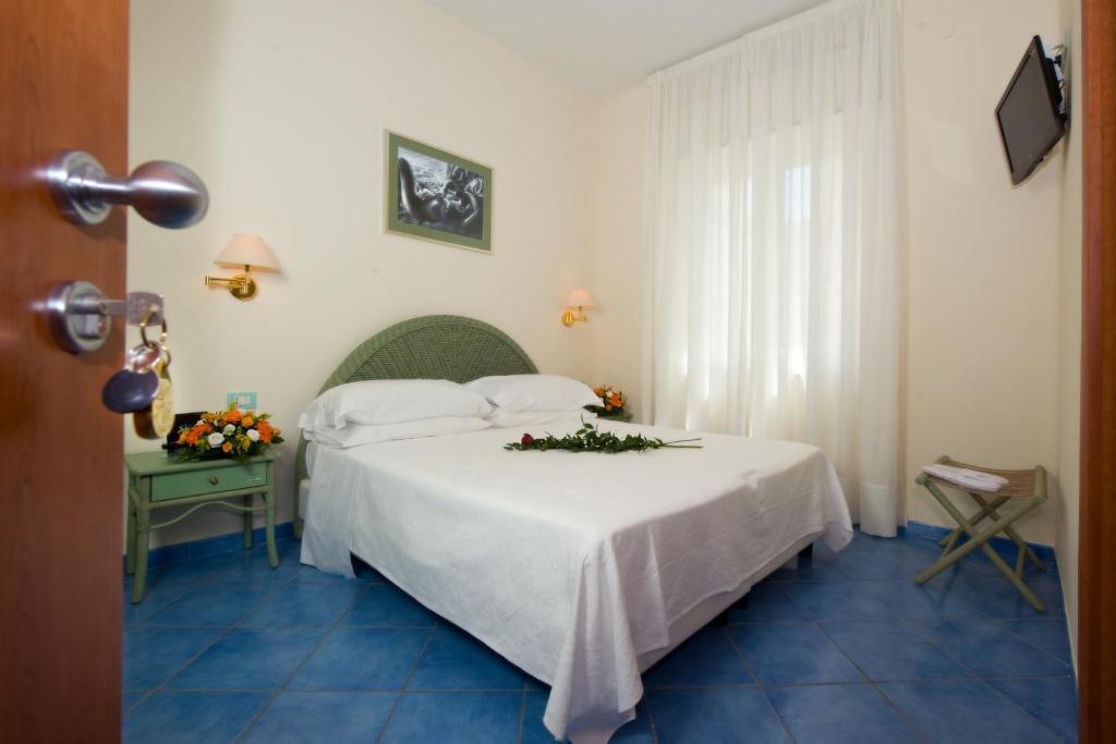 Hotel Pensione Reale Майори Стая снимка