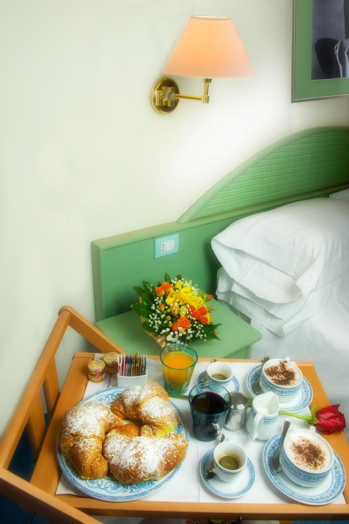 Hotel Pensione Reale Майори Екстериор снимка