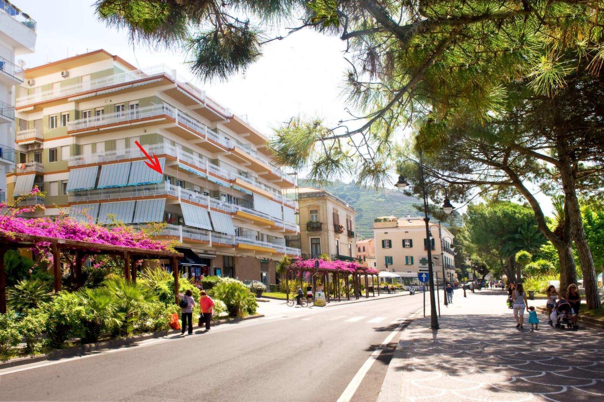 Hotel Pensione Reale Майори Екстериор снимка